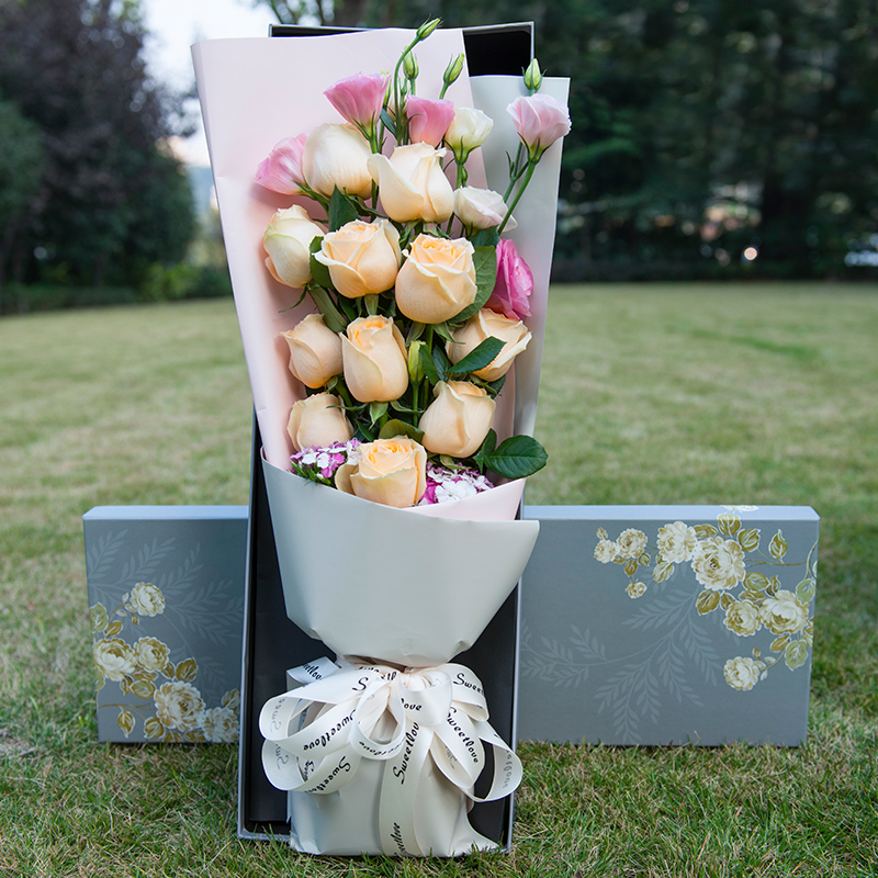 伊人-11朵香槟玫瑰礼盒