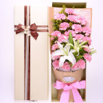 温馨祝福-19朵粉康乃馨+3朵百合鲜花礼盒