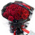 33朵红玫瑰，黑色雾面纸包装，黑纱包裹花束，黑色英文丝带横拉，红黑色丝带结扎，