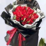 爱相随-33朵红玫瑰花束