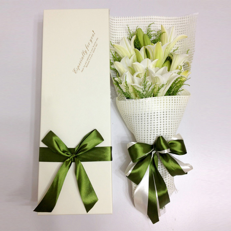 11朵香水百合礼盒